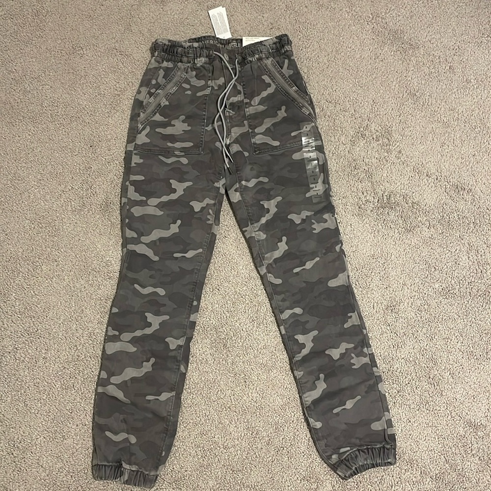 American eagle camo pants